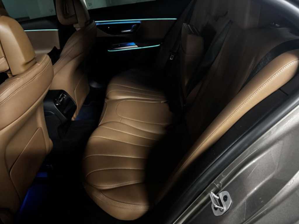 Mercedes Benz E class - Vista 9