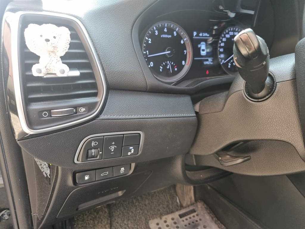 HYUNDAI Grandeur - Vista 11