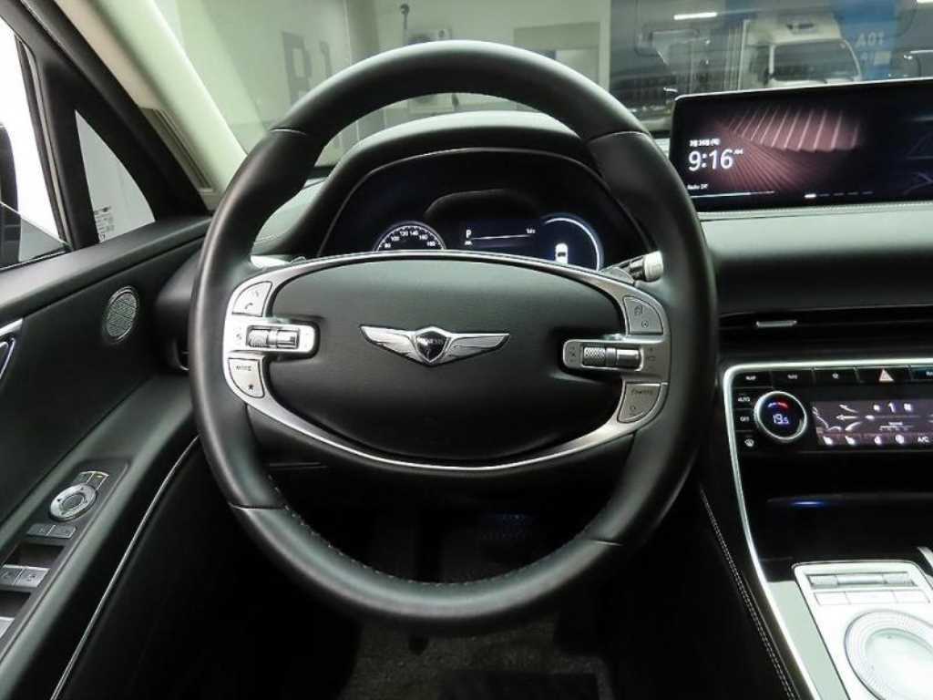 Genesis GV80 - Vista 7