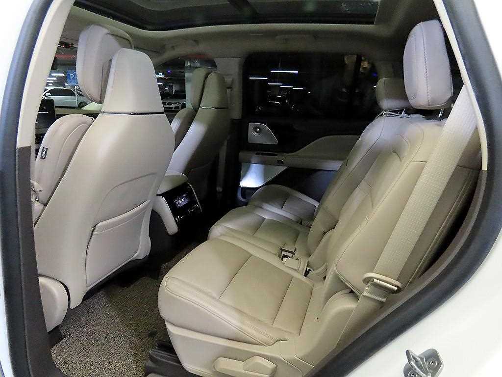 Lincoln Aviator - Vista 7