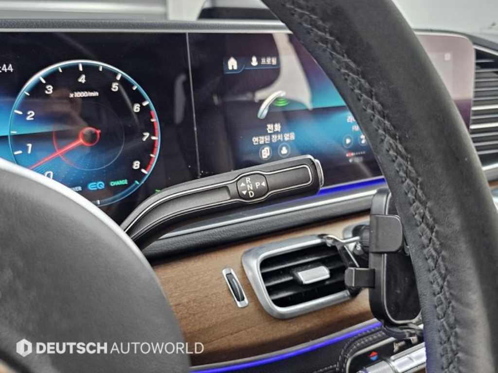 Mercedes Benz GLE Class - Vista 9