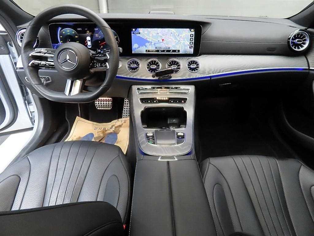 Mercedes Benz CLS Class - Vista 7