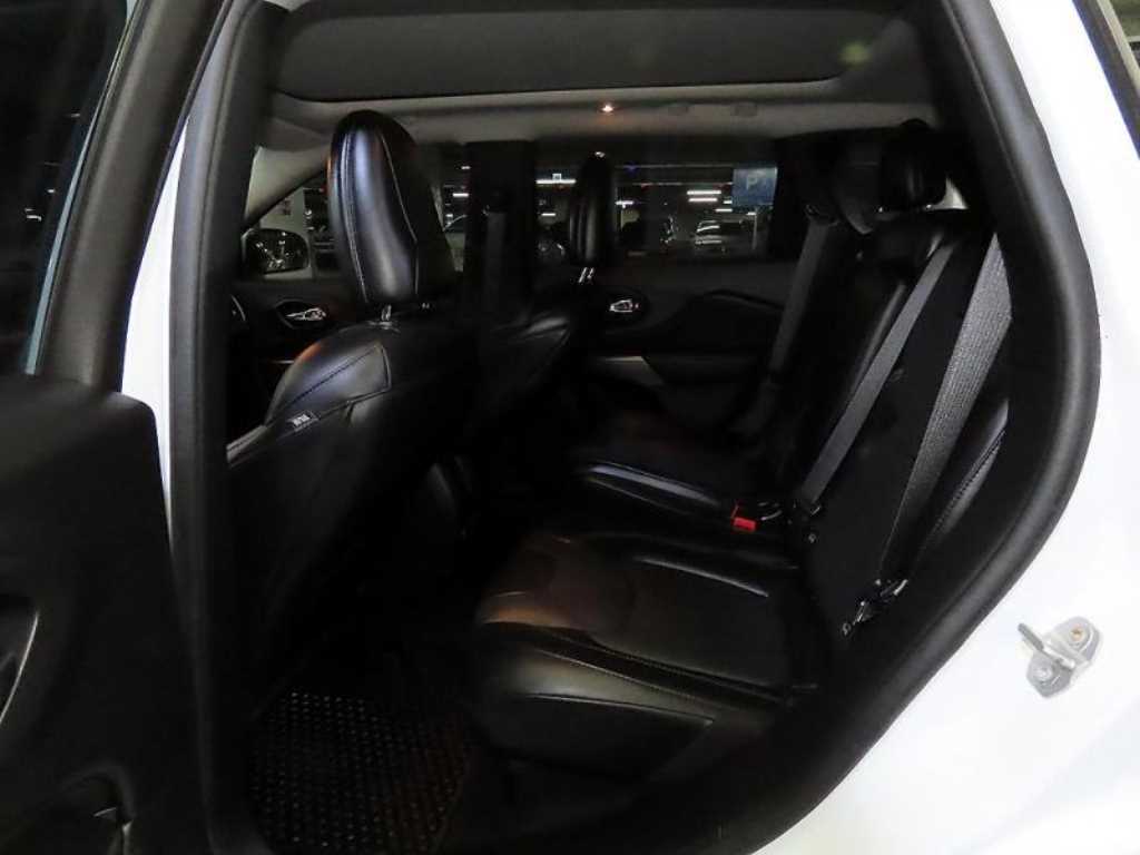 Jeep Cherokee - Vista 7