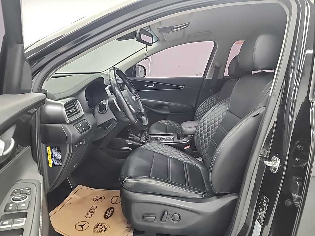 KIA Sorento - Vista 11