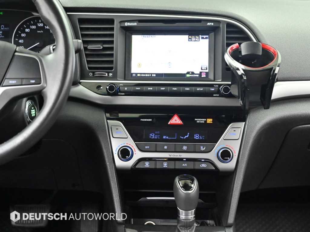 HYUNDAI Avante 2018 - Importación desde Corea - HF Imports Iquique - Foto 14