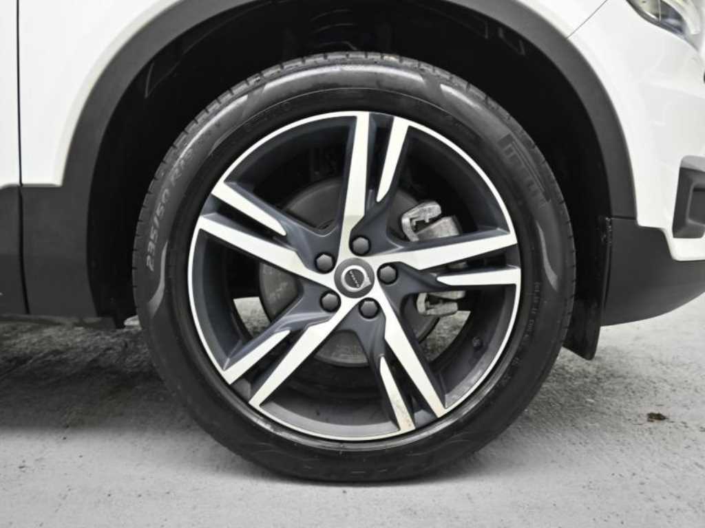 Volvo XC40 - Vista 5