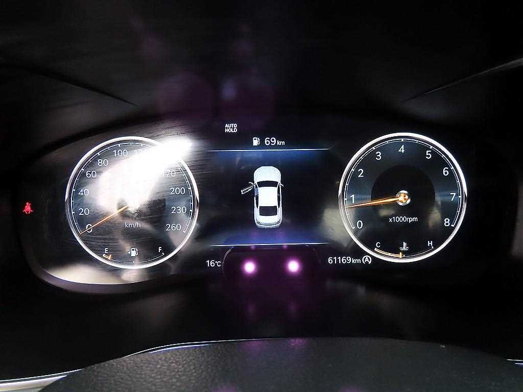 Genesis G70 - Vista 9