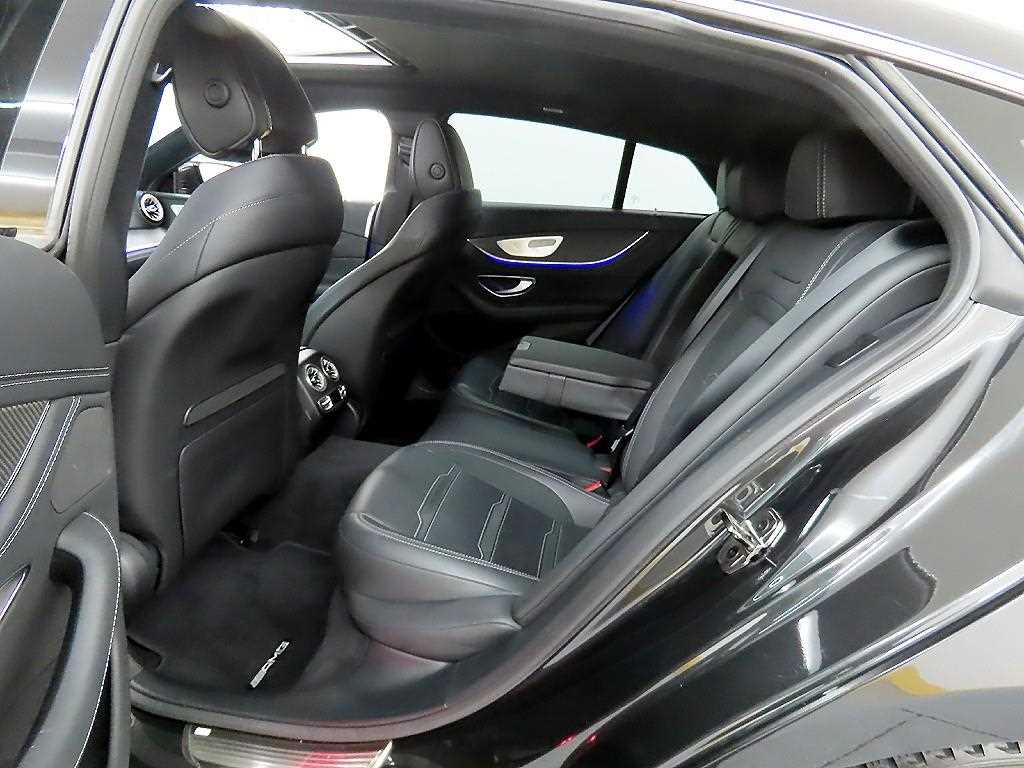 Mercedes Benz AMG GT - Vista 6