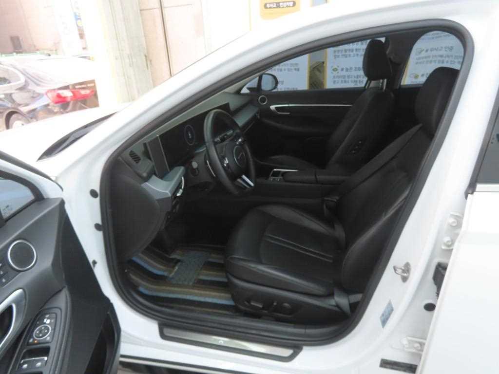 HYUNDAI Sonata - Vista 5