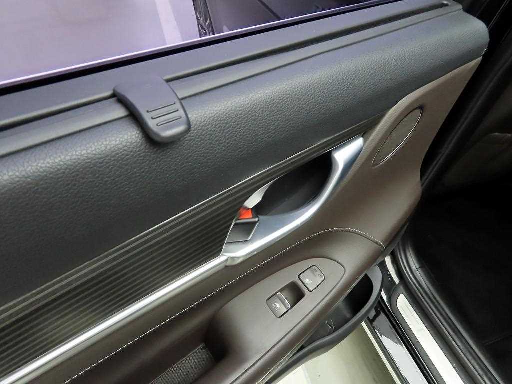 HYUNDAI Grandeur 2018 Negro - Importación desde Corea - HF Imports Iquique - Foto 16