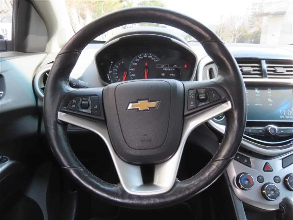 Chevrolet Abeo 2018 Blanco - Importación desde Corea - HF Imports Iquique - Foto 16