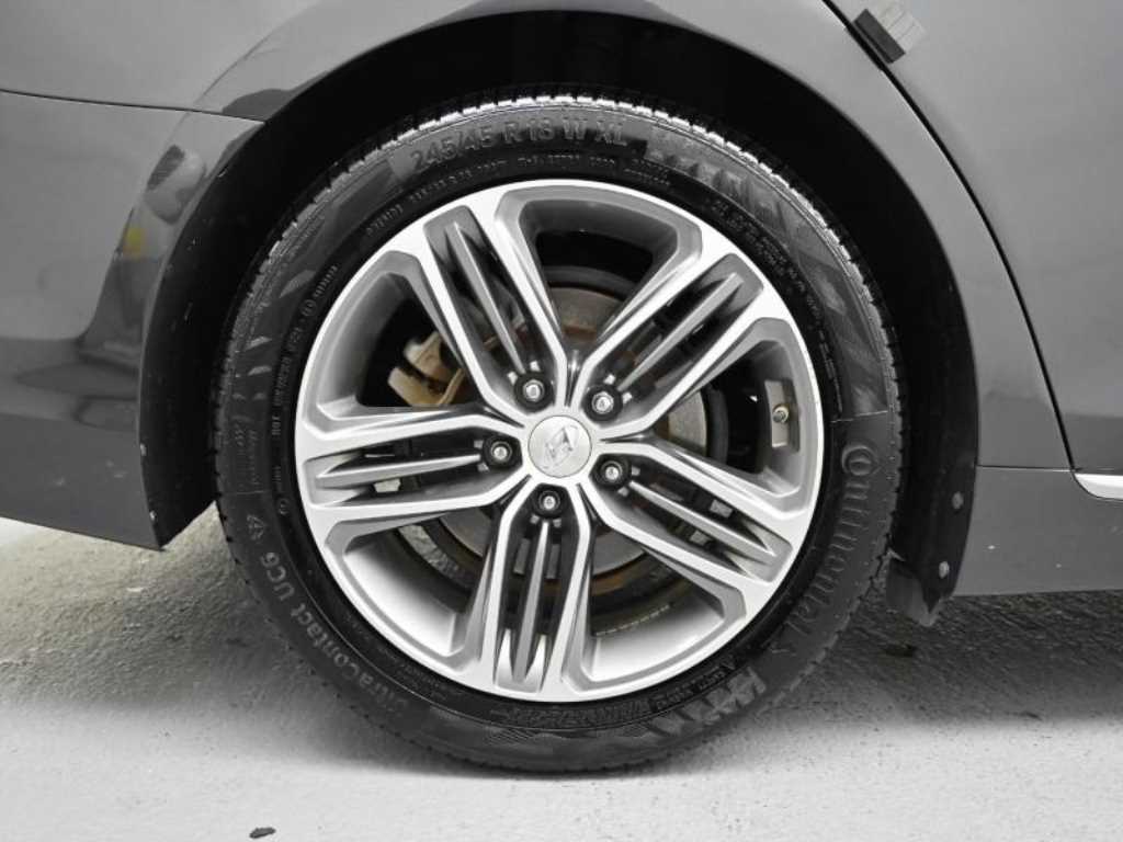 HYUNDAI Grandeur - Vista 5