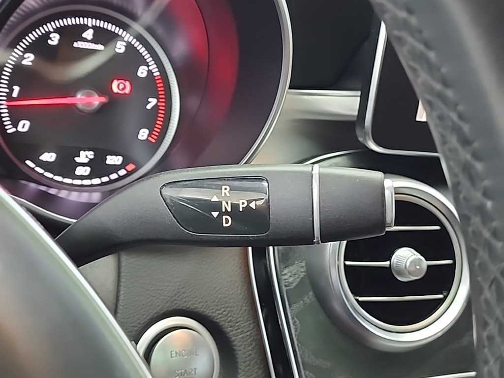 Mercedes Benz C Class - Vista 8