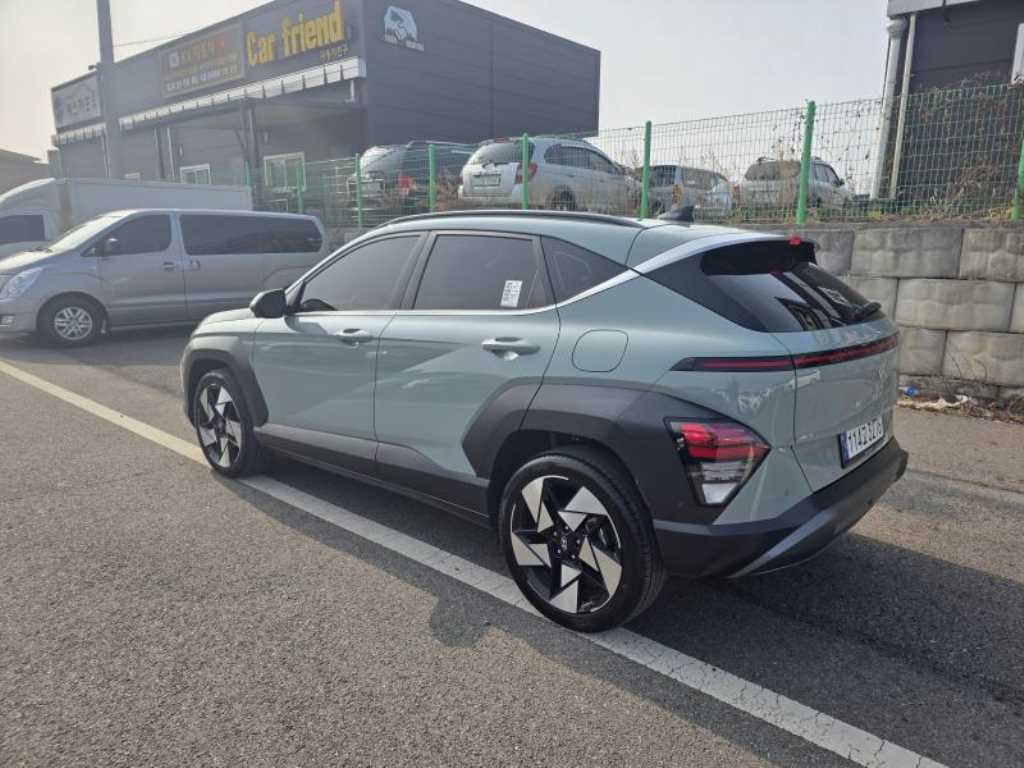 HYUNDAI Kona - Vista 6