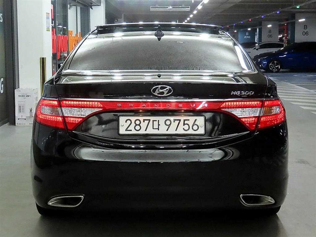 HYUNDAI Grandeur - Vista 5