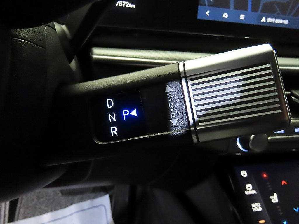 HYUNDAI Grandeur - Vista 12