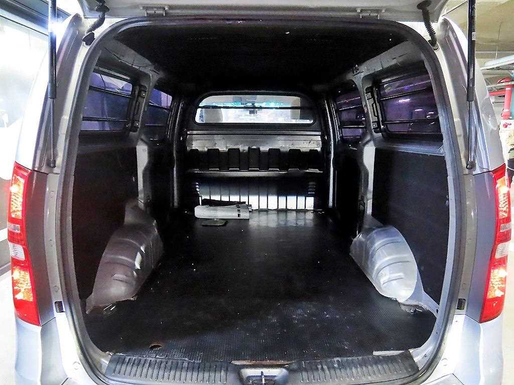 HYUNDAI Starex 2015 Plateado - Importación desde Corea - HF Imports Iquique - Foto 18