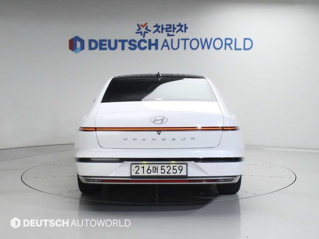 HYUNDAI Grandeur - Vista 4