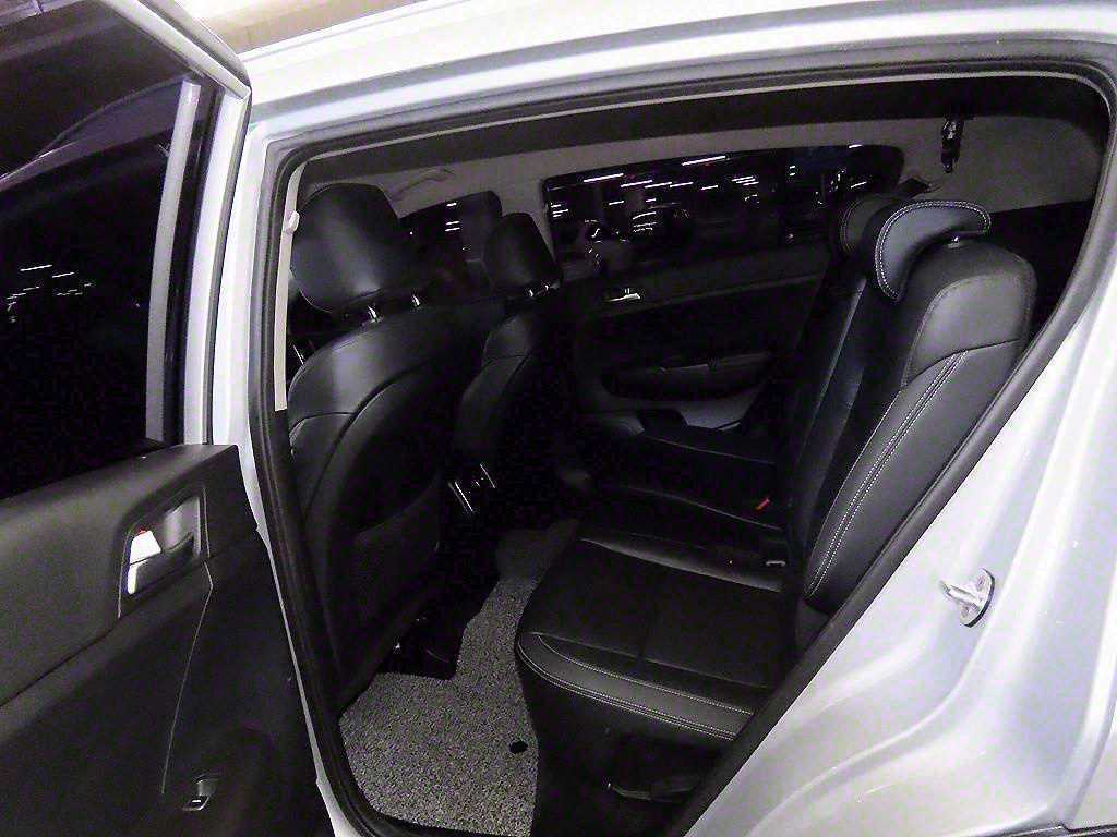 KIA Sportage - Vista 7