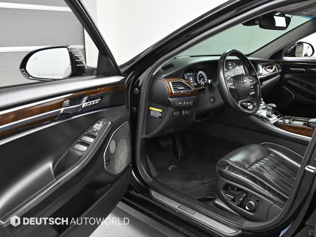 Genesis EQ900 - Vista 11