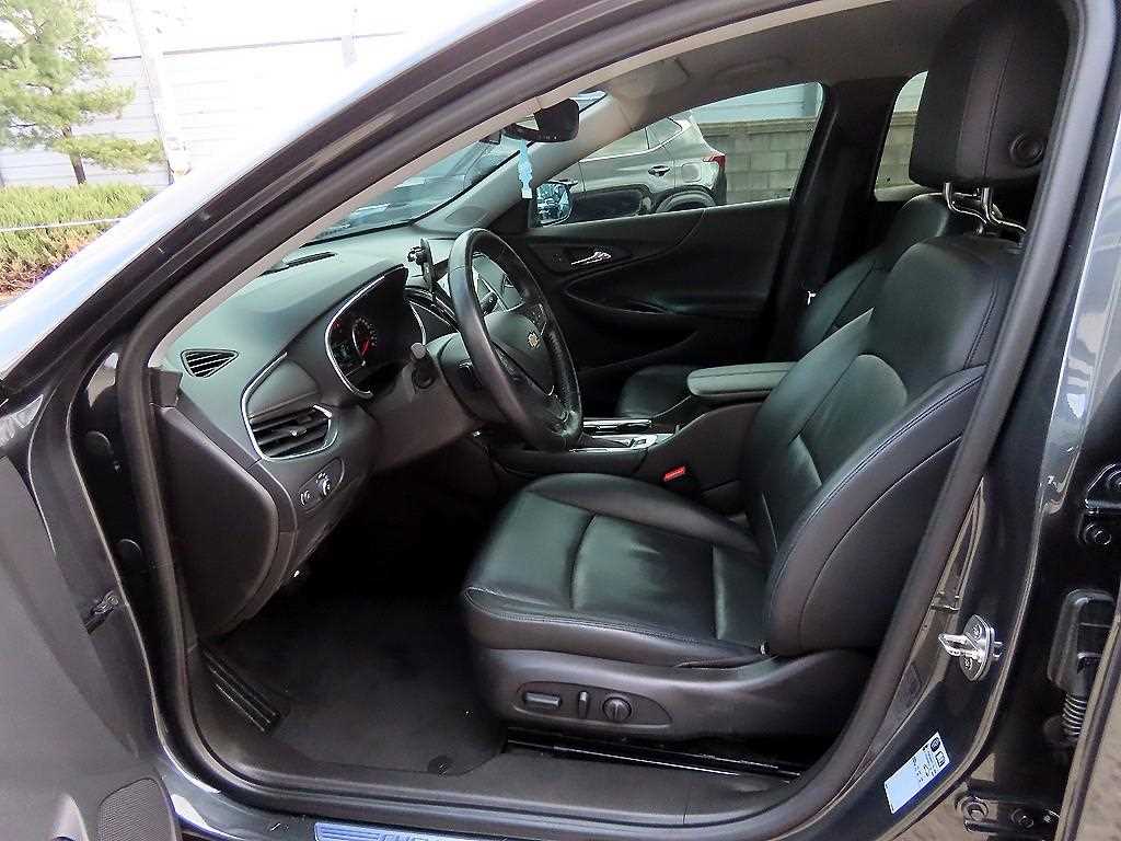 Chevrolet Malibu - Vista 5