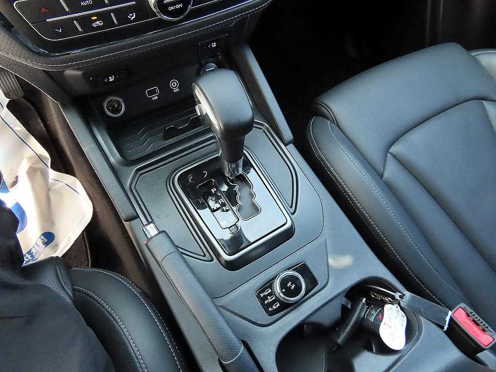 Ssangyong Rexton - Vista 10