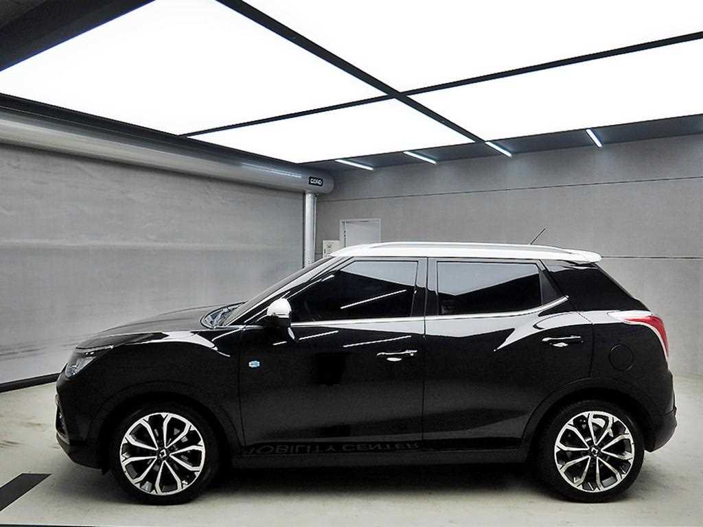Ssangyong Tivoli - Vista 4