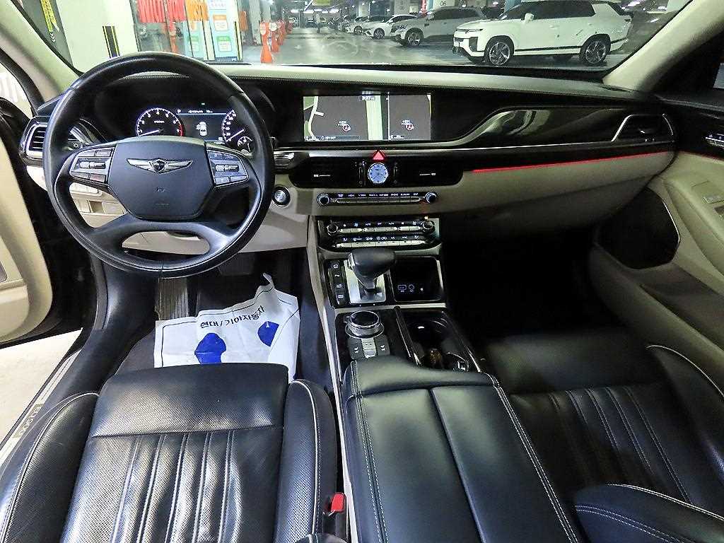 Genesis EQ900 - Vista 10