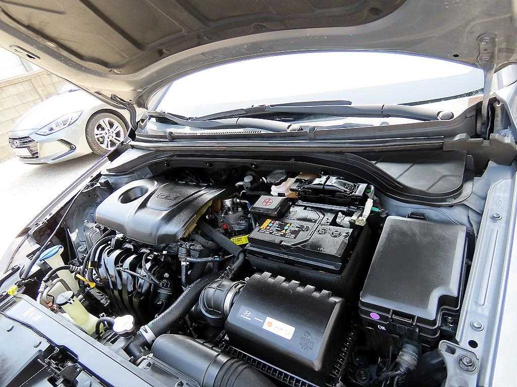 HYUNDAI Avante 2018 Gris - Importación desde Corea - HF Imports Iquique - Foto 16