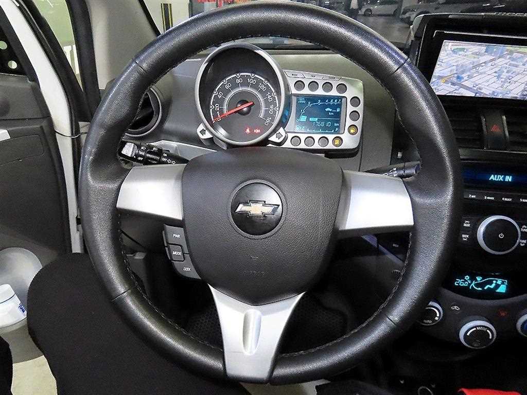 Chevrolet Spark - Vista 8