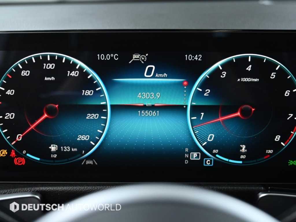 Mercedes Benz GLB Class - Vista 8