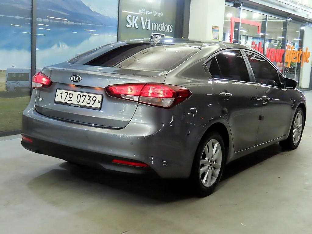 KIA K3 - Vista 4