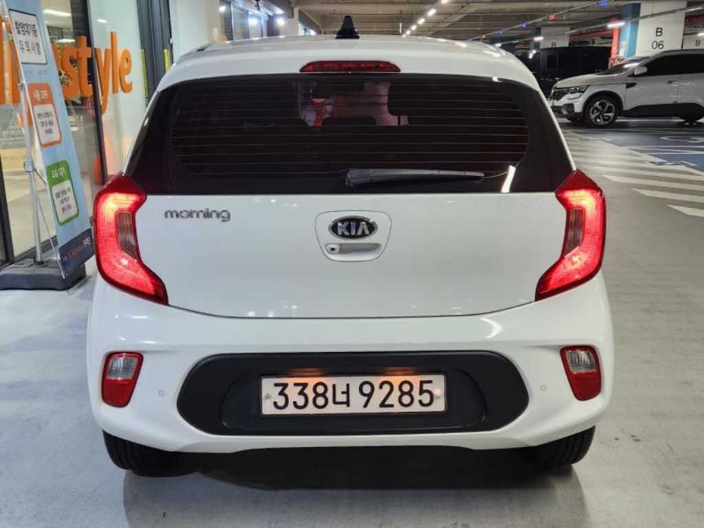 KIA Morning - Vista 5