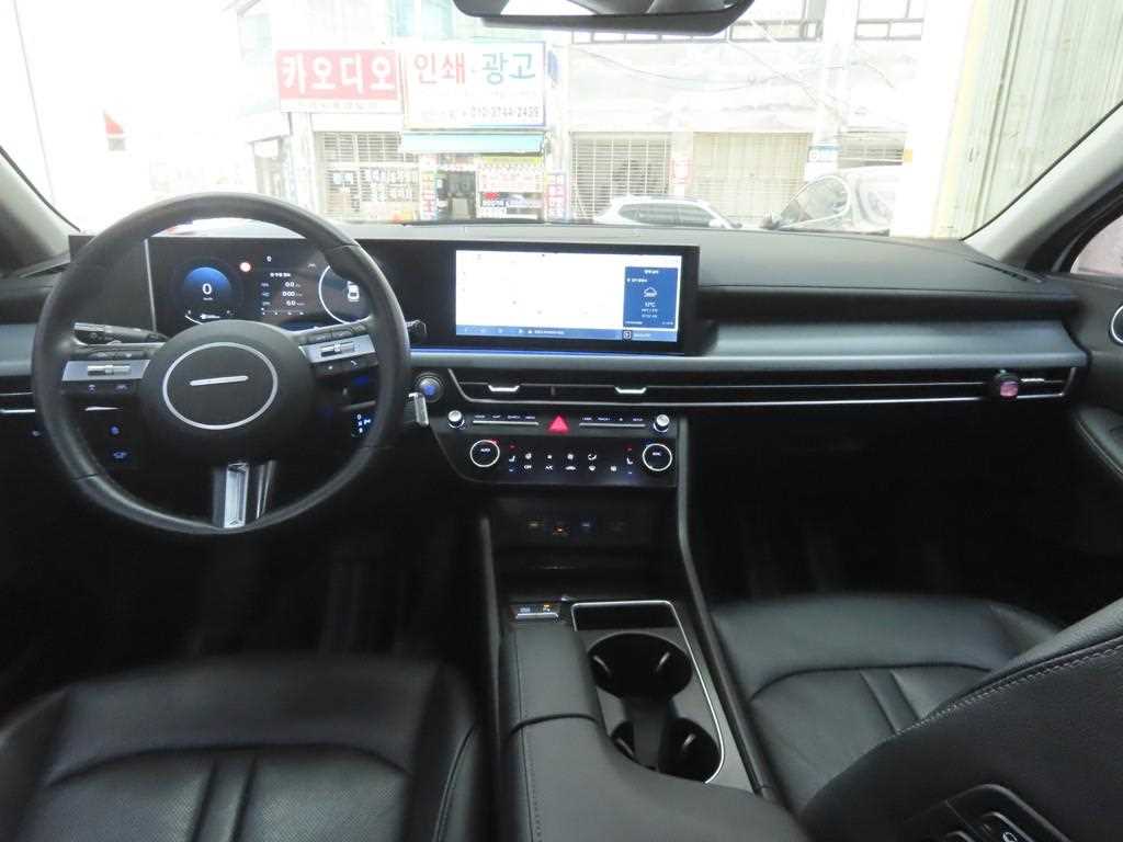 HYUNDAI Sonata - Vista 7