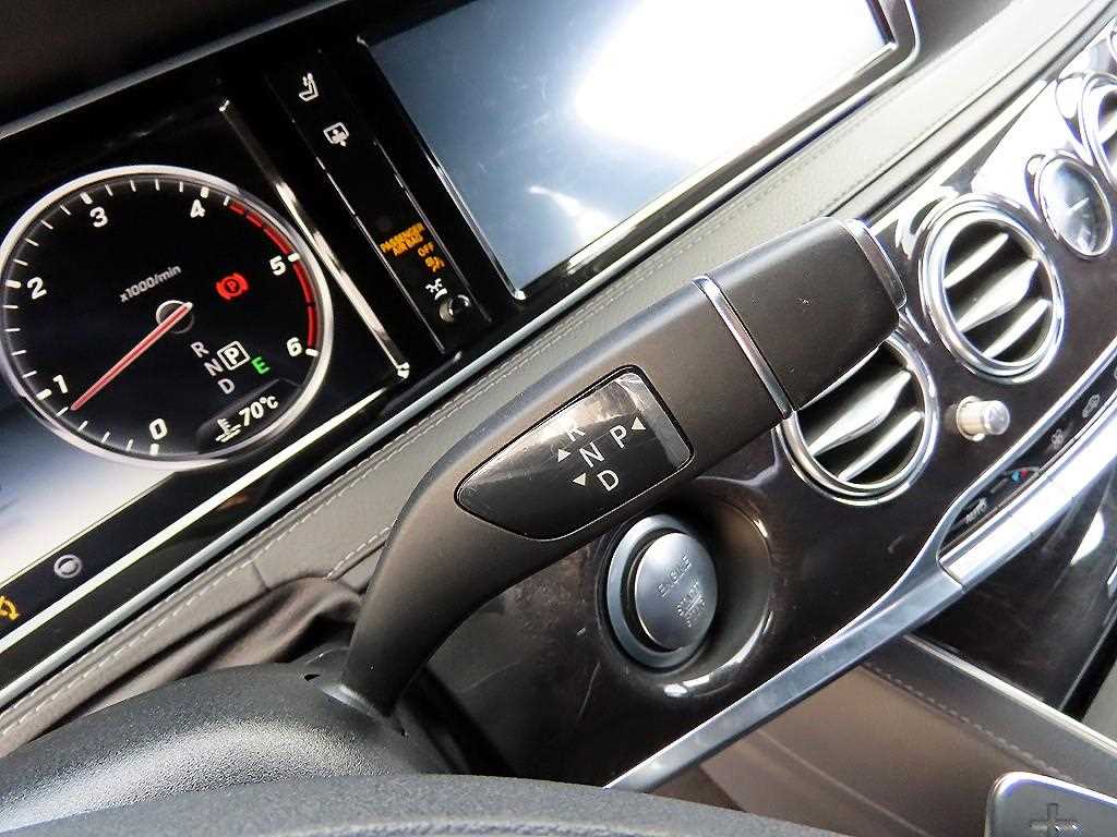 Mercedes Benz S Class - Vista 11
