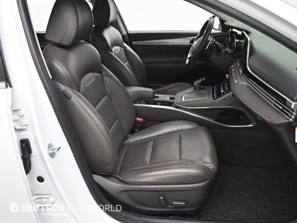 HYUNDAI Grandeur - Vista 10