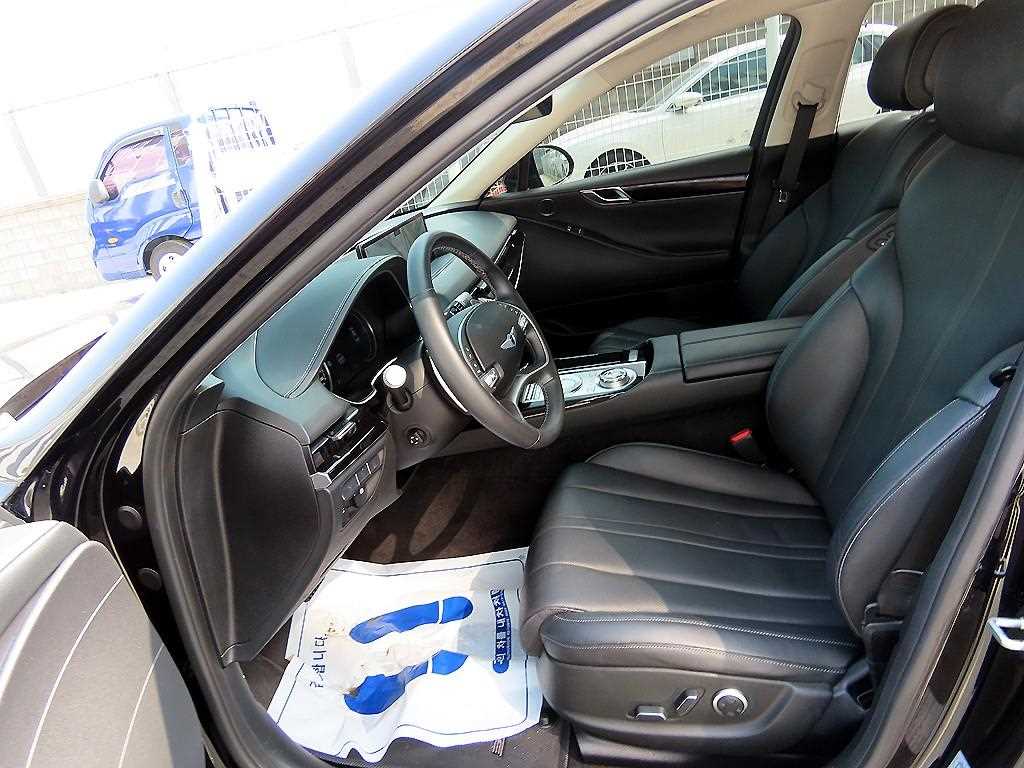 Genesis G80 - Vista 5