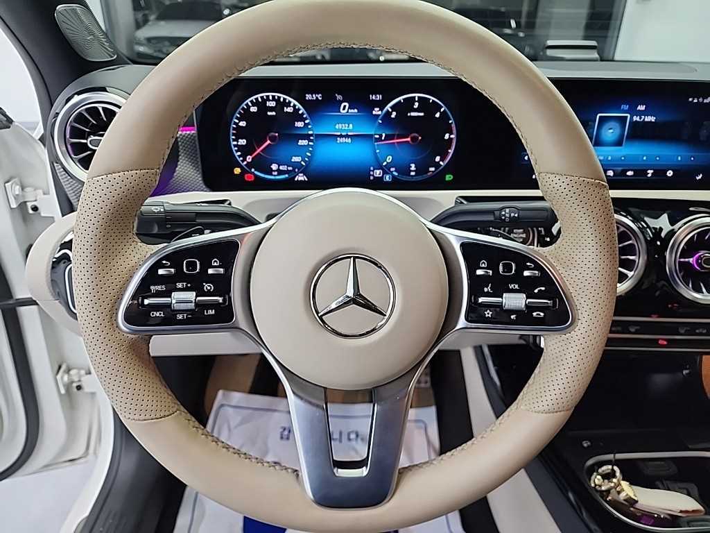 Mercedes Benz A Class - Vista 9