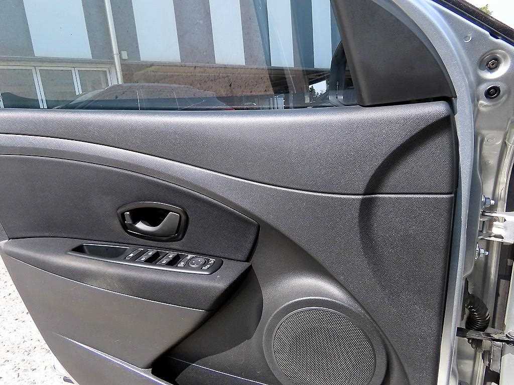 SAMSUNG SM3 - Vista 11