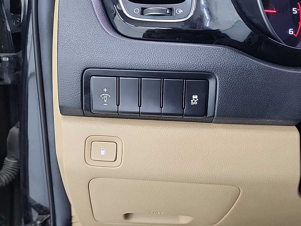 KIA Carnival 2015 Negro - Importación desde Corea - HF Imports Iquique - Foto 19