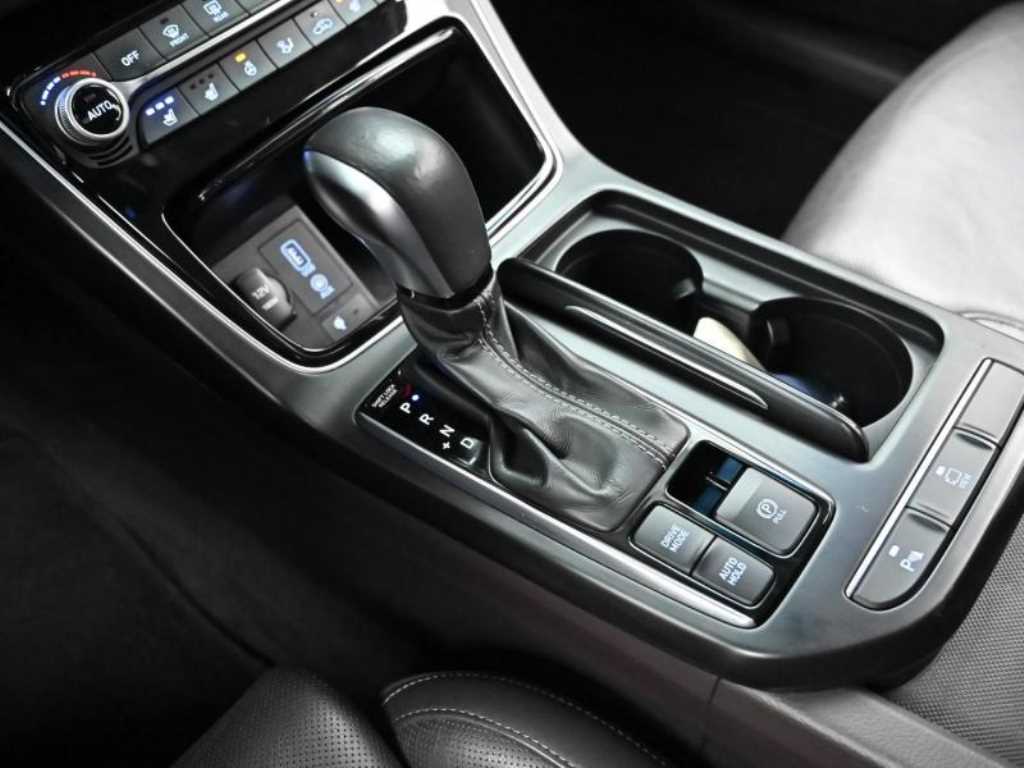 HYUNDAI Grandeur - Vista 9