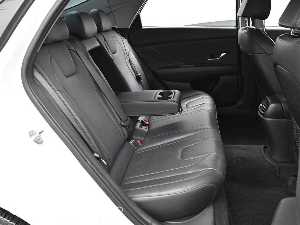 HYUNDAI Avante 2021 Blanco - Importación desde Corea - HF Imports Iquique - Foto 13