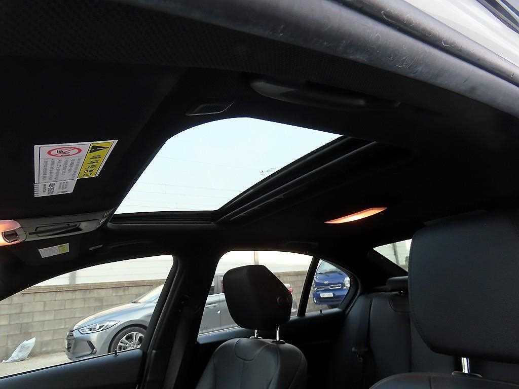 BMW 3 series 2018 Blanco - Importación desde Corea - HF Imports Iquique - Foto 18