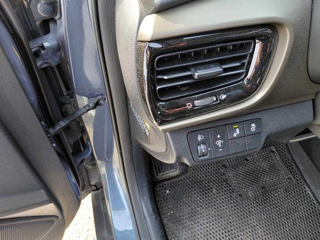 KIA Stonic - Vista 11