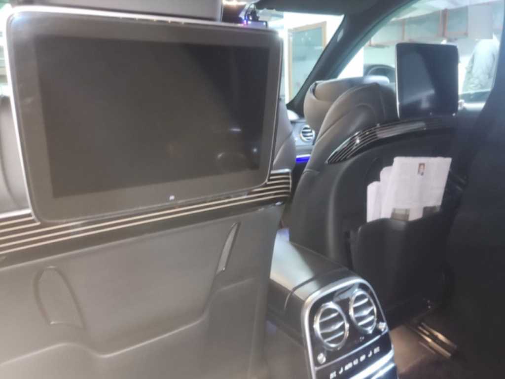 Mercedes Benz S Class - Vista 11