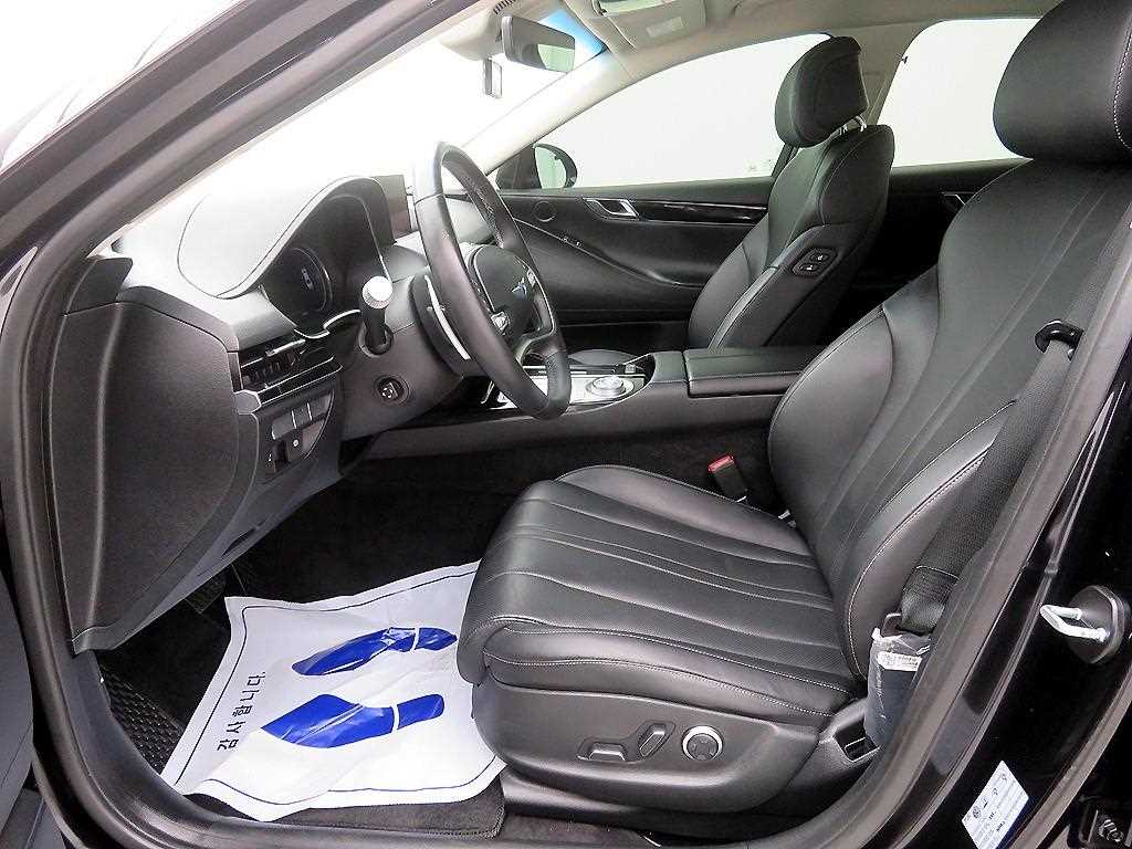 Genesis G80 - Vista 6