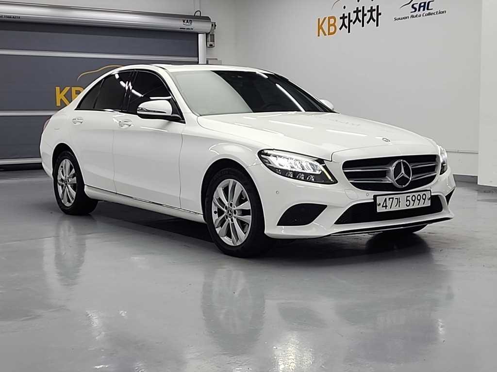 Mercedes Benz C Class - Vista 4