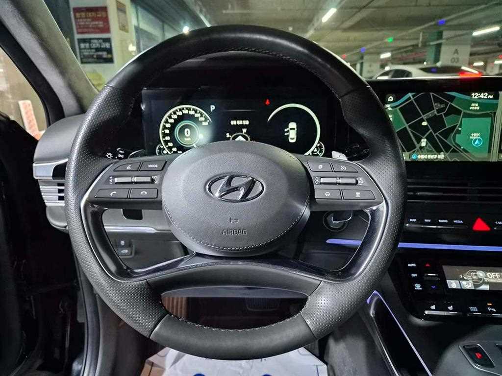 HYUNDAI Grandeur - Vista 8