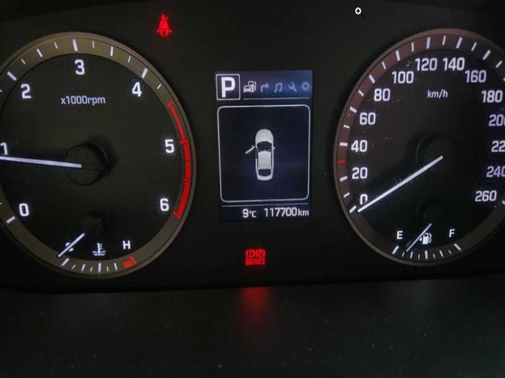 HYUNDAI Sonata - Vista 11