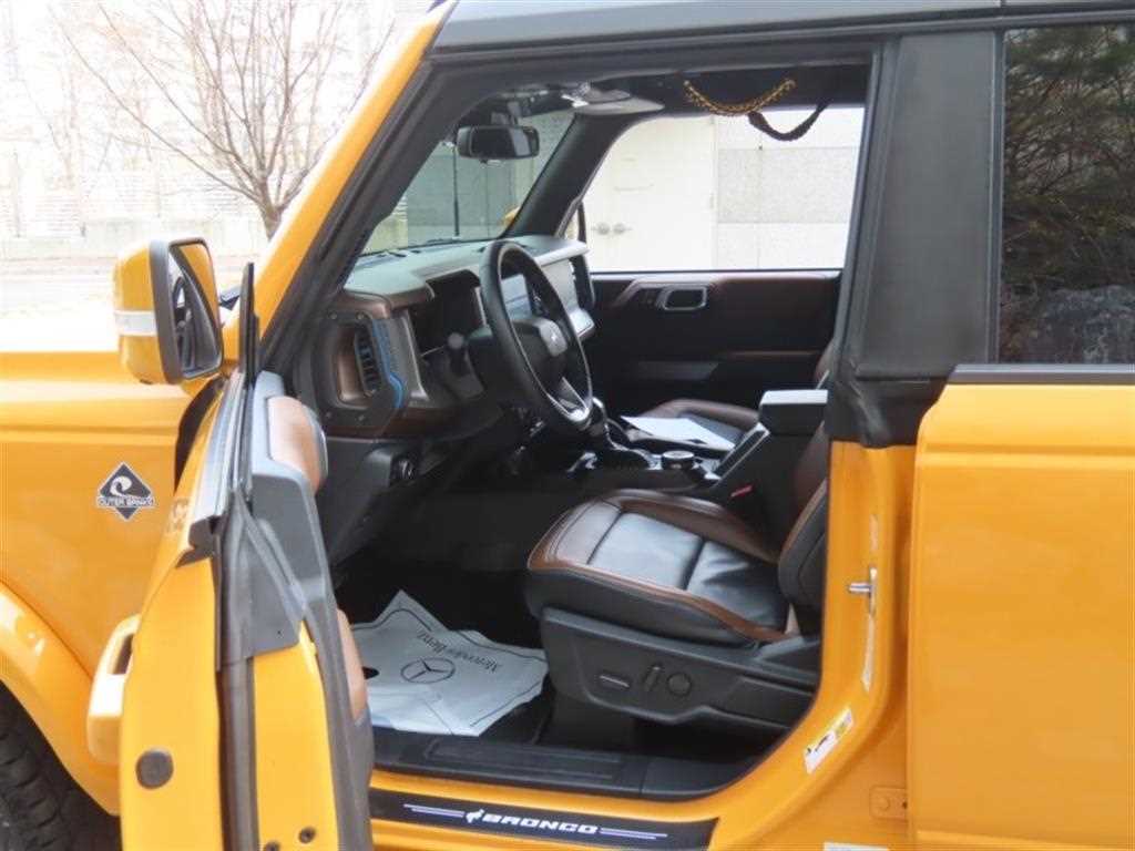 Ford Bronco 2022 Amarillo - Importación desde Corea - HF Imports Iquique - Foto 13